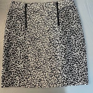 NWT Brand New Ann Taylor Leopard print mini skirt front zip Sz 2 P petite